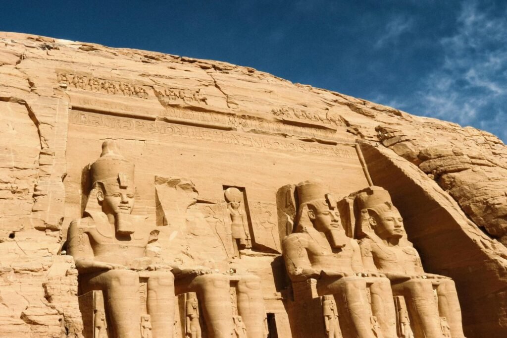 Égypte éternelle : pyramides, temples et le majestueux Nil
